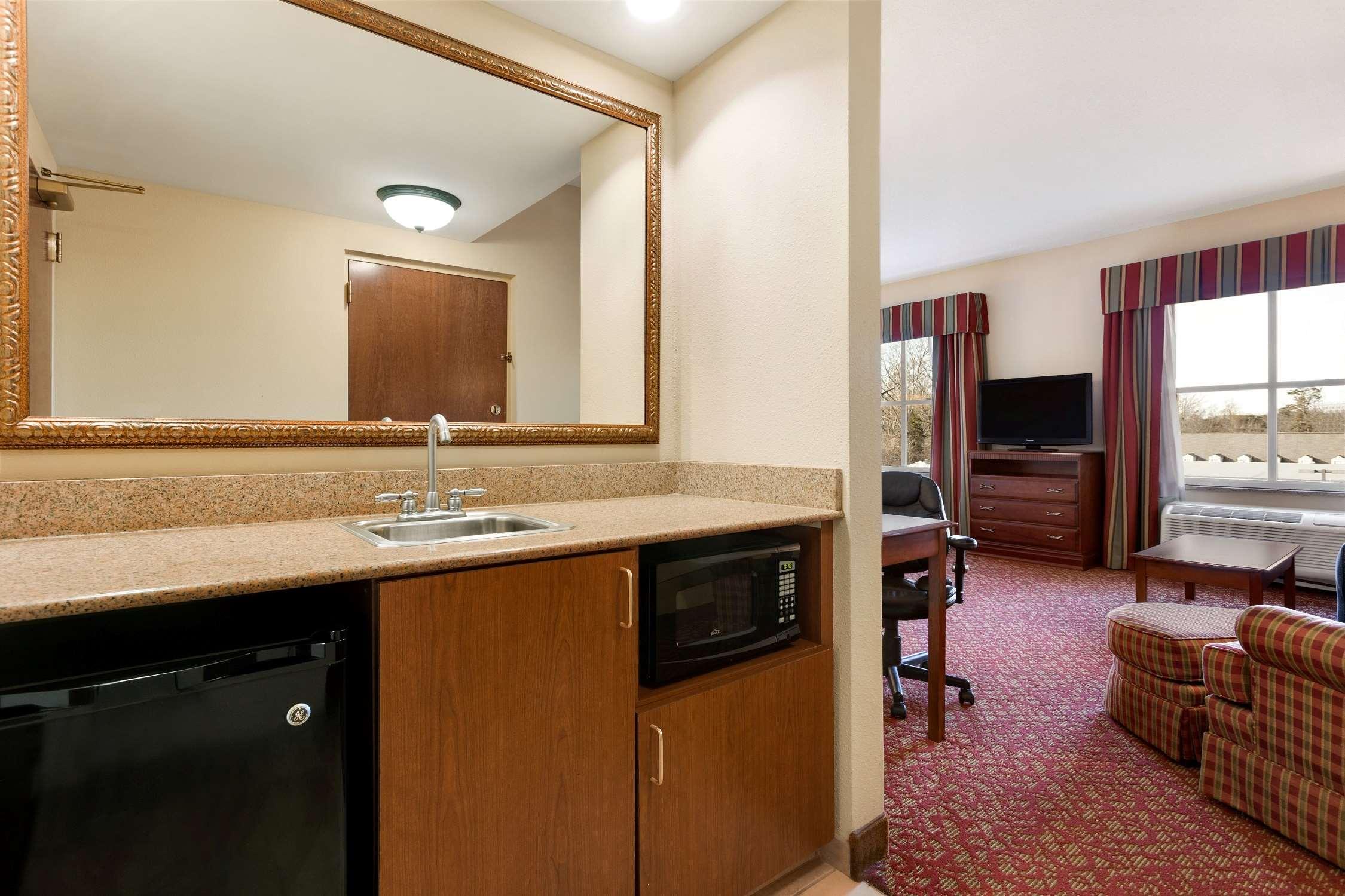 Hampton Inn & Suites Williamsburg Historic District Extérieur photo