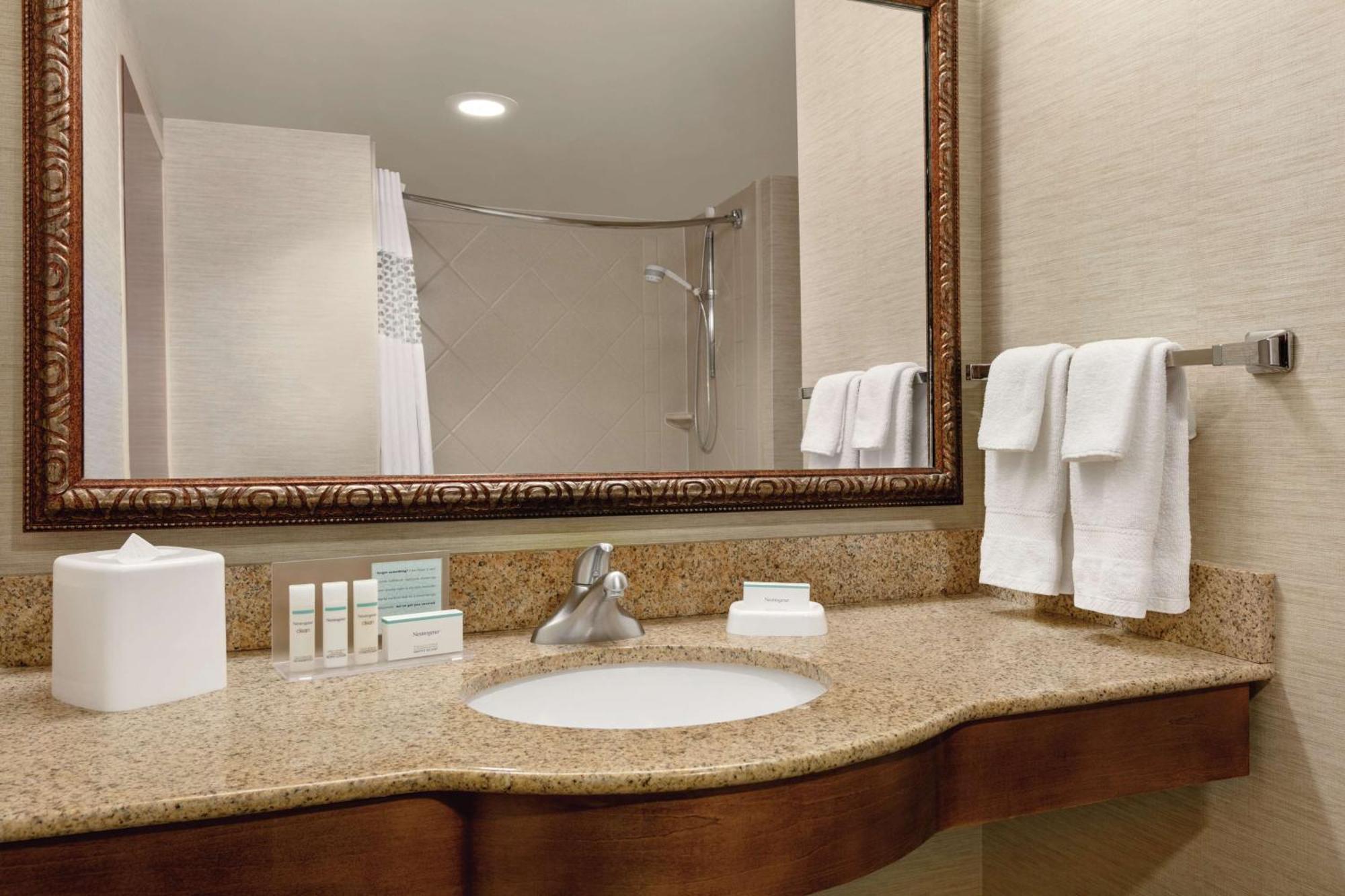 Hampton Inn & Suites Williamsburg Historic District Extérieur photo