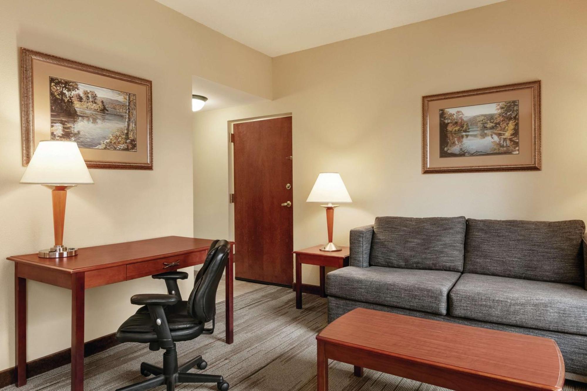 Hampton Inn & Suites Williamsburg Historic District Extérieur photo
